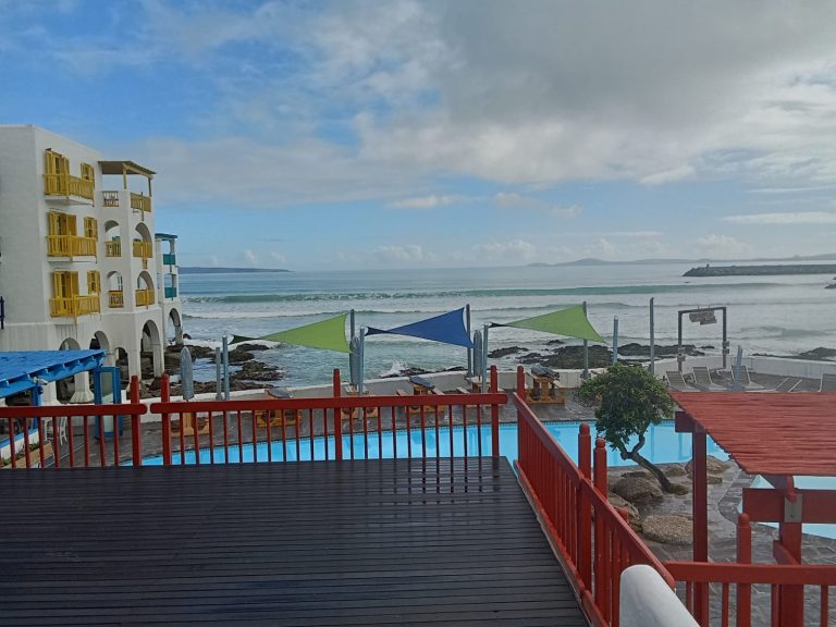 deck view shade sail